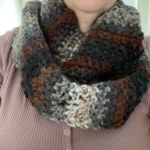 Chunky Knit Infinity Scarf